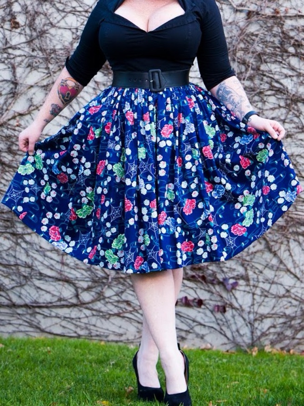 Pinup girl clothing Spiderweb skirt